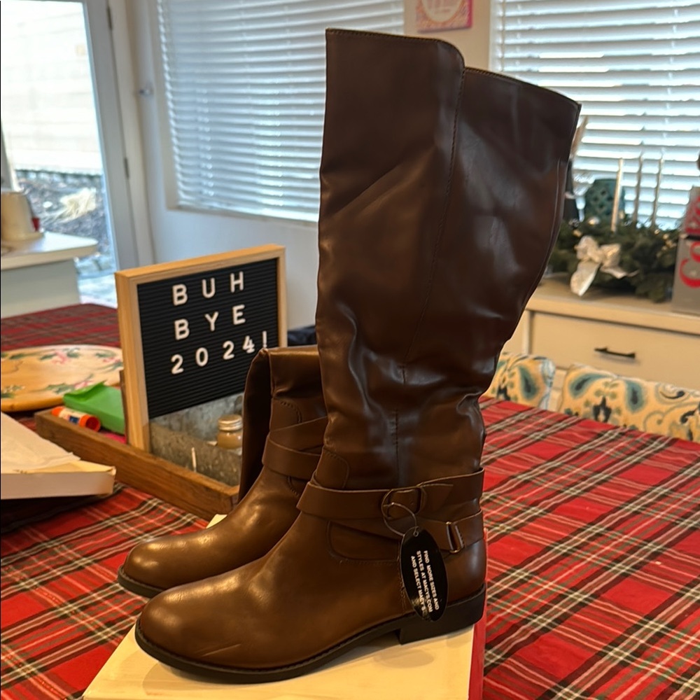 Brown Knee-High Leather Boots